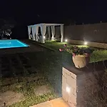 Domus Petri 1908 Дом отдыха Чистернино