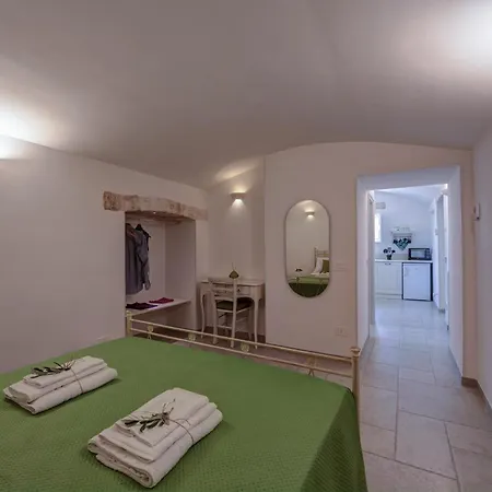 Domus Petri 1908 Cisternino