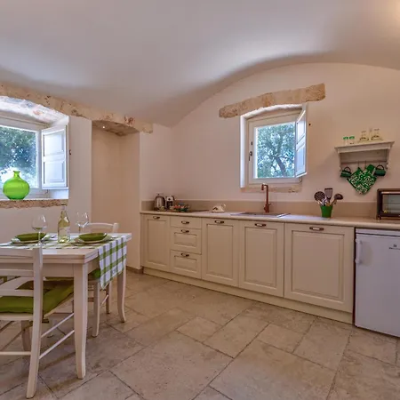 Holiday home Domus Petri 1908 Cisternino