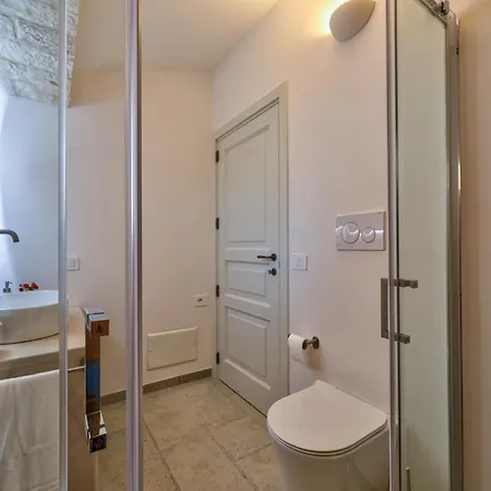 Domus Petri 1908 * Cisternino