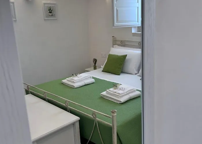 Domus Petri 1908 * צ'יסטרנינו